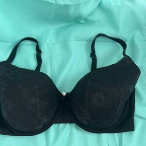VS black underwire lace bra.  Size 38DD.